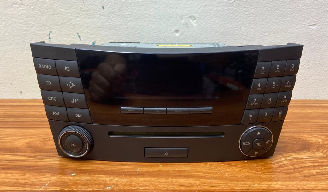 Mercedes-Benz Head Unit CD Player A2118701289 E-Class W211 OEM Radio Audio