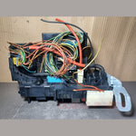 Bild in die Galerieansicht laden, Mercedes-Benz C-Klasse W204 C250 C300 C350 (2010–2014) – Relais- und Sicherungskasten für das hintere SAM-Modul A204 9060205 (OEM)