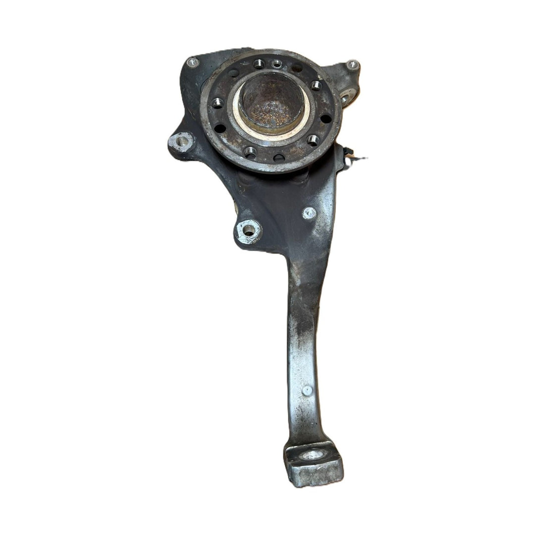 Mercedes-Benz W205 C-Class C300 C250 Front Left 2014-18 Knuckle Spindle Hub Carrier OEM