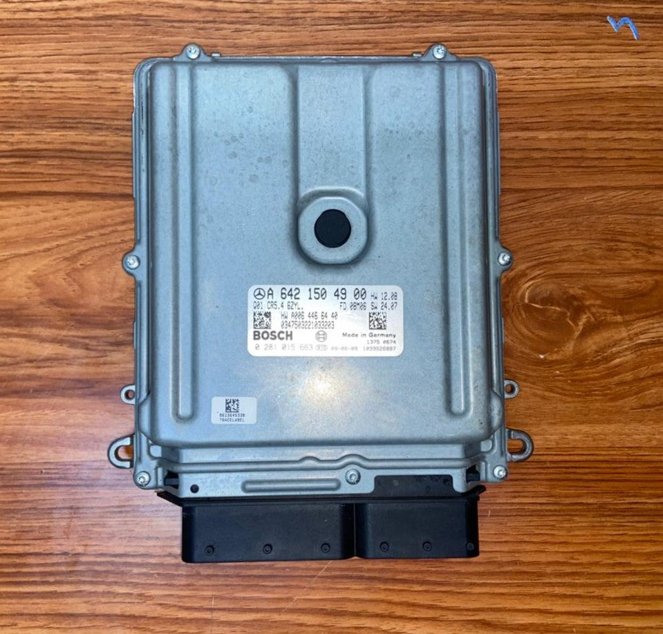 2007-2009 Mercedes-Benz E320 Engine Control Unit A6421504900 W211 E-Class OEM