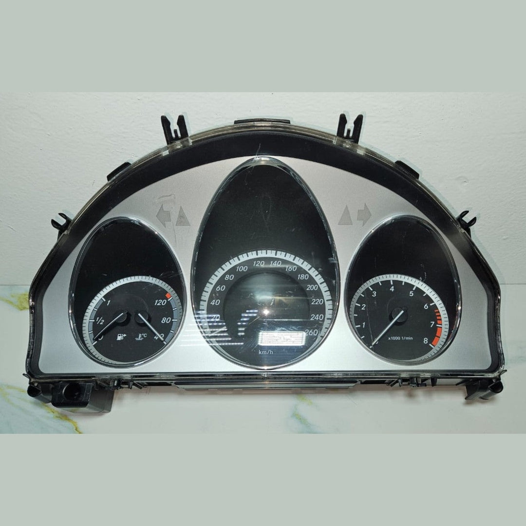 08-12 Mercedes-Benz W204 C-Class Instrument Cluster Speedometer A204 9000905 OEM