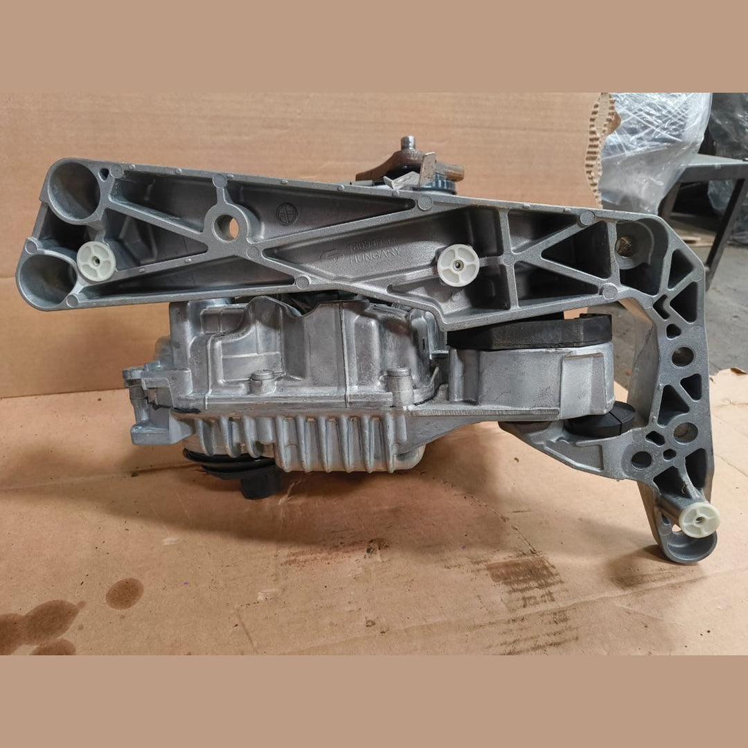 7888876 ATC 13-1 علبة نقل الحركة BMW X7 G07 LCI مستعملة، قطعت 15 كم فقط، أصلية
