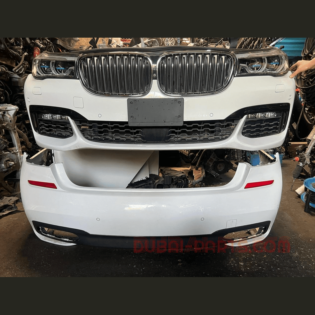 الواجهة الأمامية لسيارة بي إم دبليو 750i G11 موديل 2019 ليزر