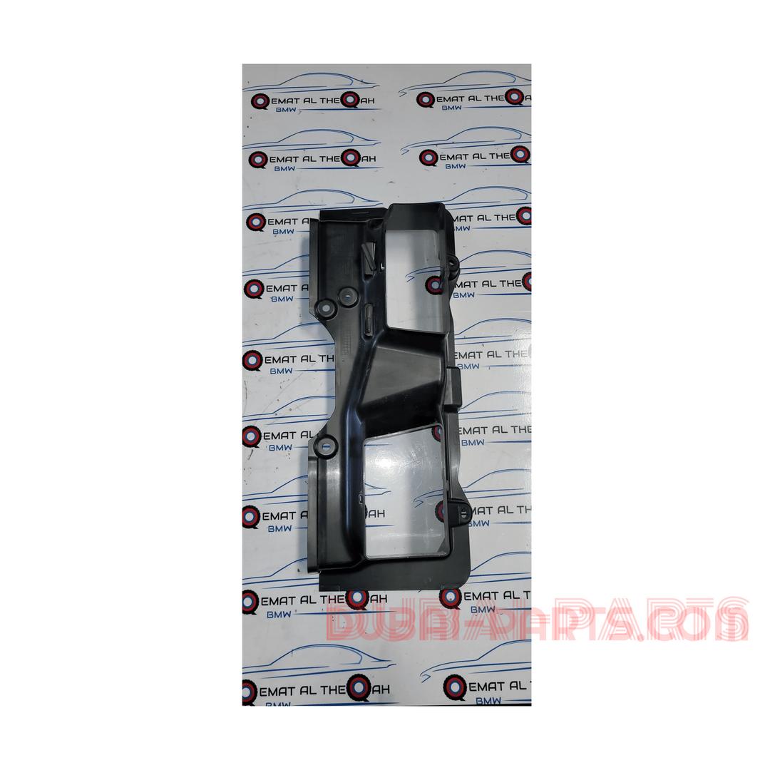 7336224 قطعة غيار أصلية مستعملة من BMW I8 L12 / LCI L15 - قسم سفلي من قناة عادم الهواء