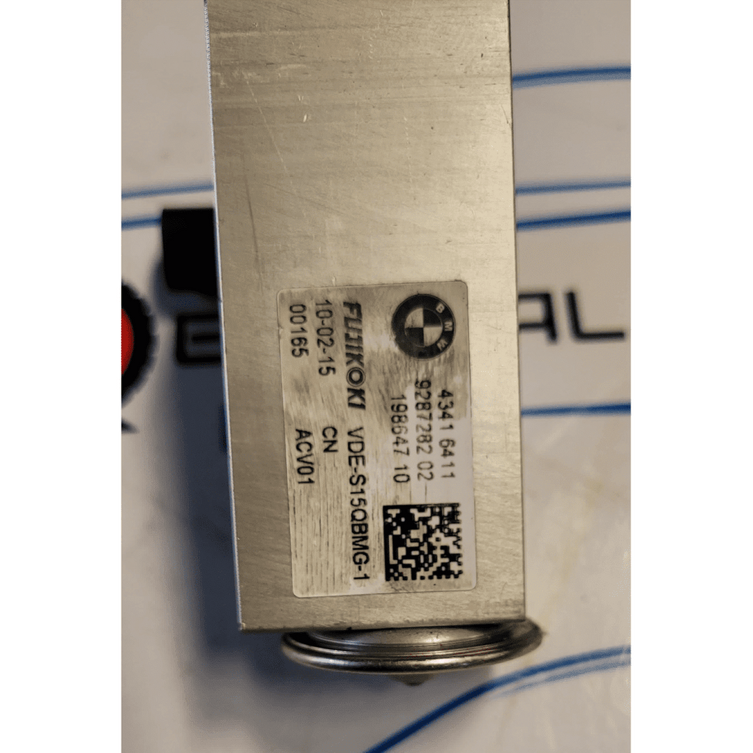BMW i8 i12 Klimaanlagen-Expansionsventil 64509318648 Originalteil (gebraucht)