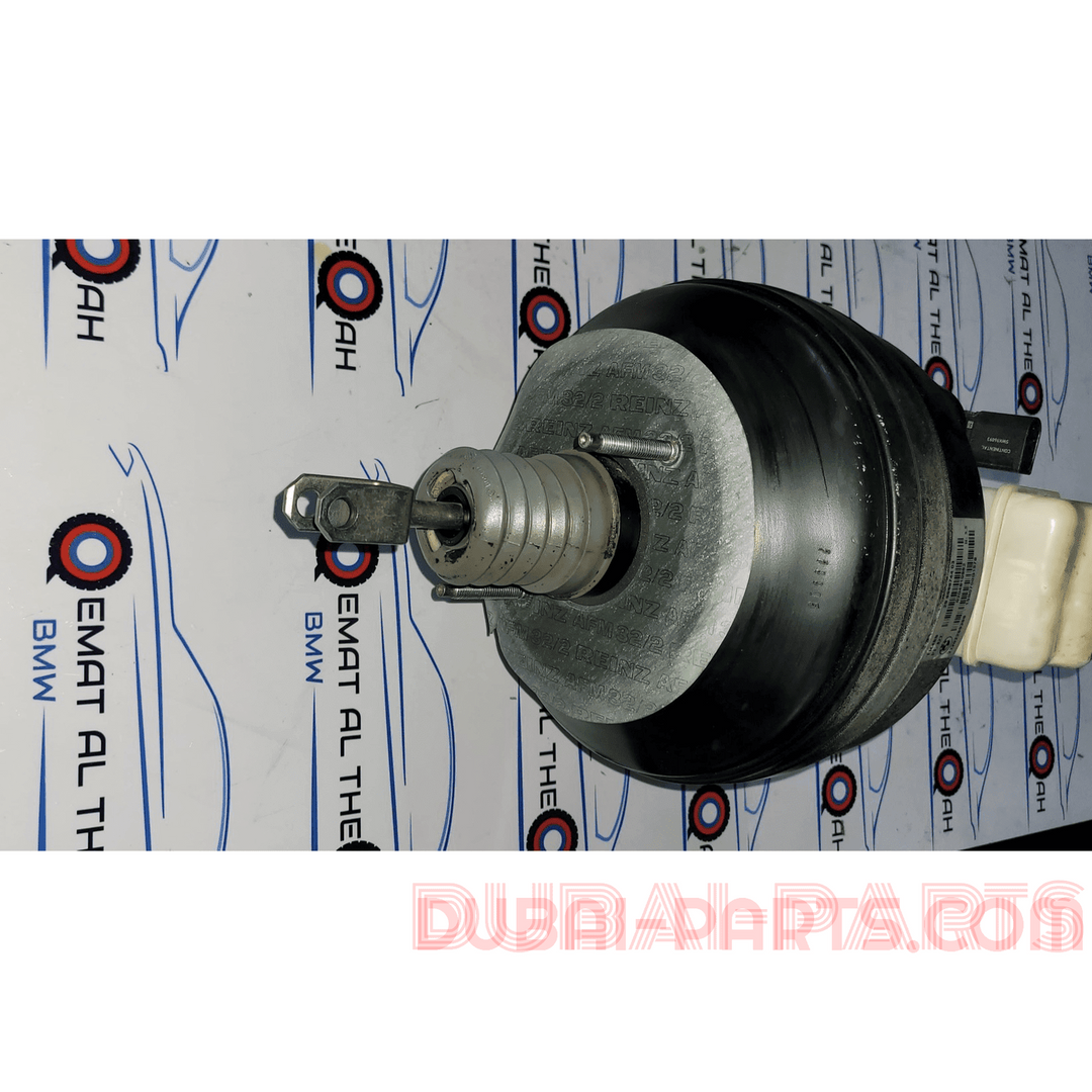 6866744 i8 BMW 112/115 Brake booster assembly
