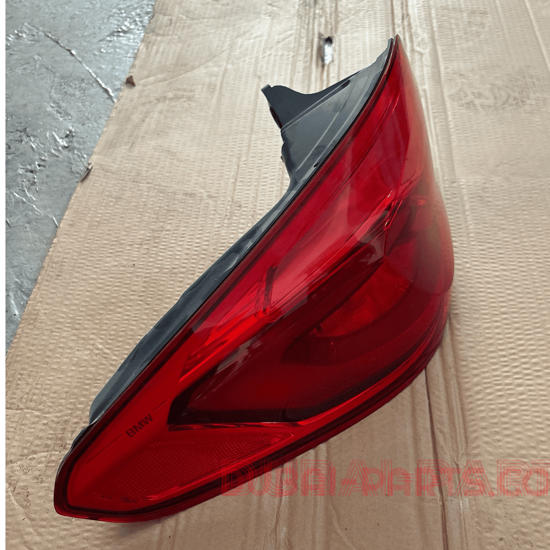 BMW G30 LHD backlights Genuine Products used