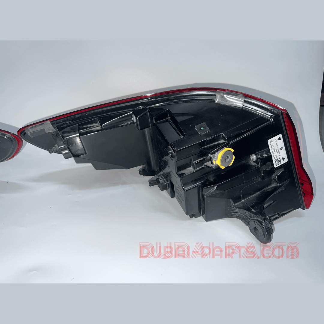 Bmw 140i F40 2021 tail lamp pairs ECE