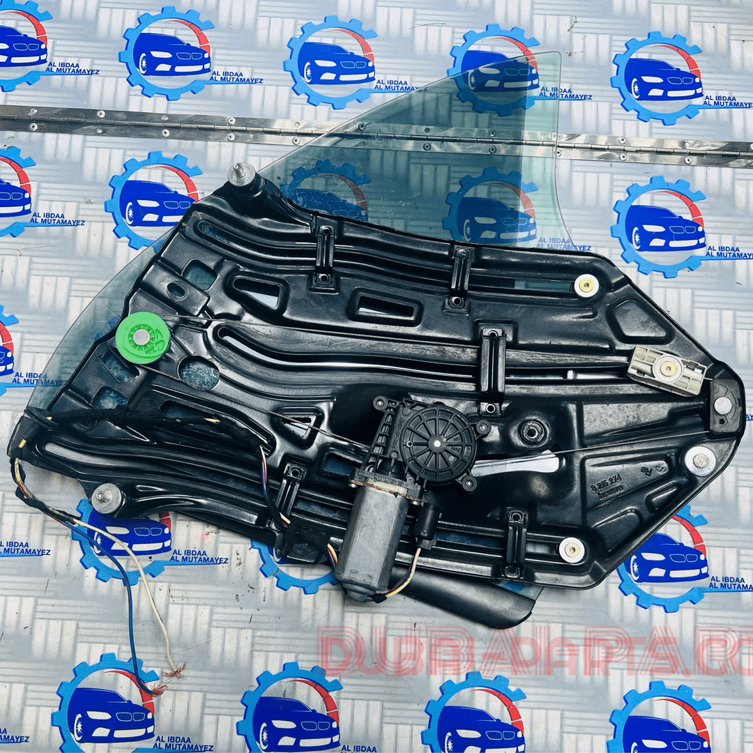 BMW M3 E46 2002 REAR RIGHT WINDOW REGULATOR AND MIRROR 8215274