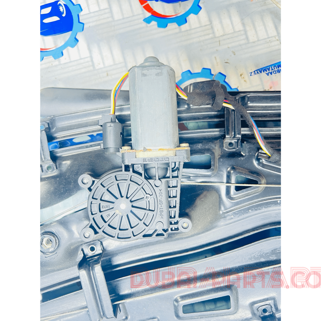 BMW M3 E46 2002 REAR RIGHT WINDOW REGULATOR AND MIRROR 8215274