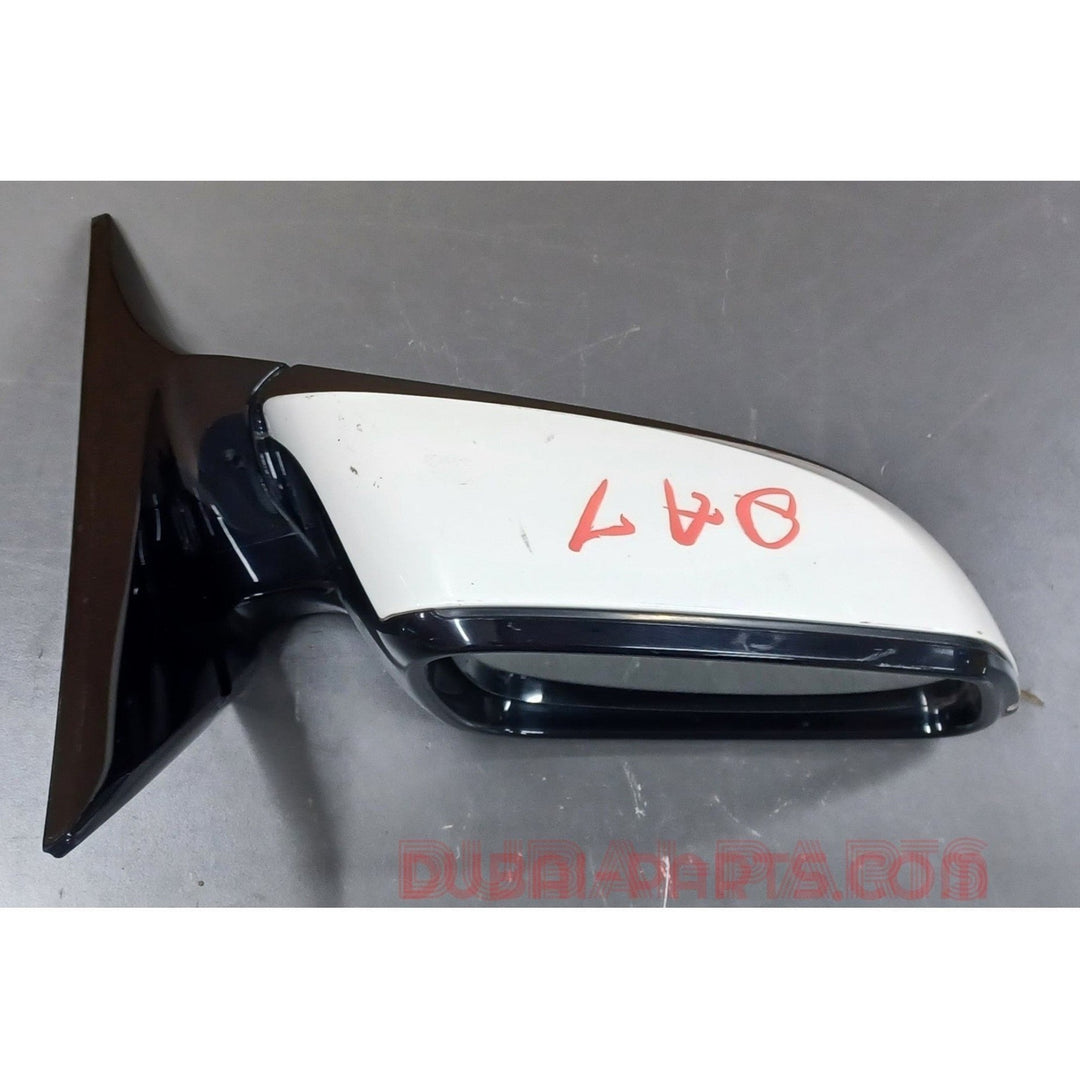 BMW F34 Side Mirror Right Side White Colour Foldable Type and Signal Light Genuine Product used