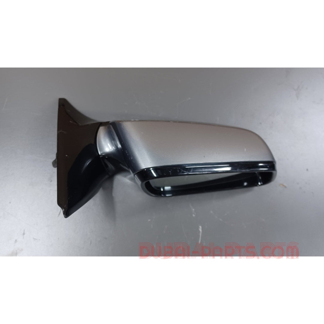 BMW F06 Side Mirror Right Side Grey Colour Foldable Type Genuine Product used