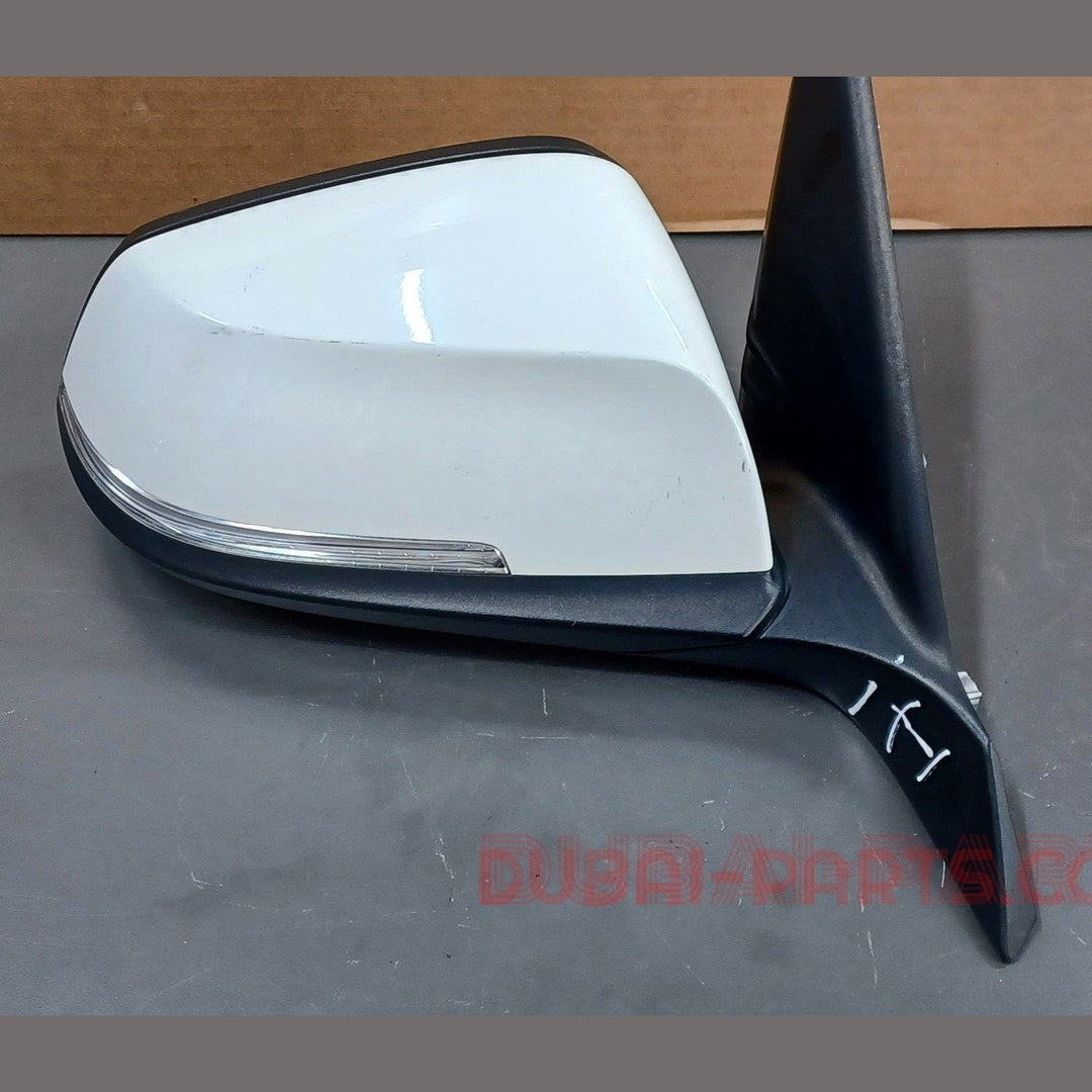 BMW F20 LCi 2015 Side Mirror Right Side White Colour Foldable type with signal Light Genuine Product