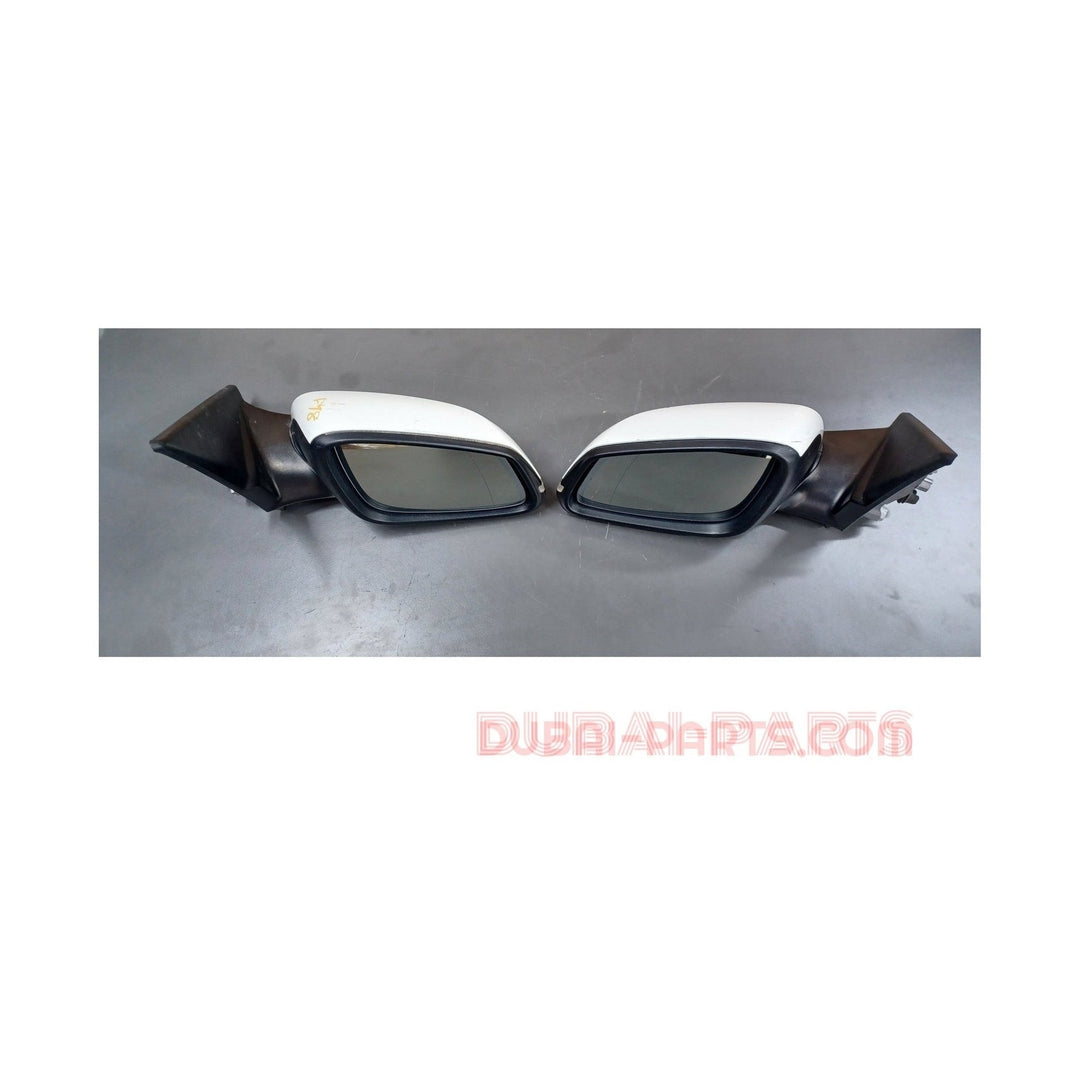 BMW E84 , X1 LCi Side Mirror White Colour Left and Right Pair Foldable Type With Signal Light Genuine Product Used