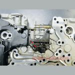 Bild in die Galerieansicht laden, BMW N55 3.0L Automatikgetriebe-Ventilkörper 8HP45X 1087128 / 0260550046