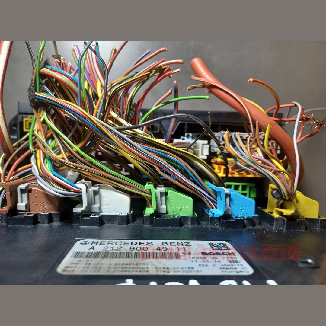 A212 9004911 Front Fuse Box Sam Control Module For Mercedes Benz C Class W204 C300 E Class W212 E350
