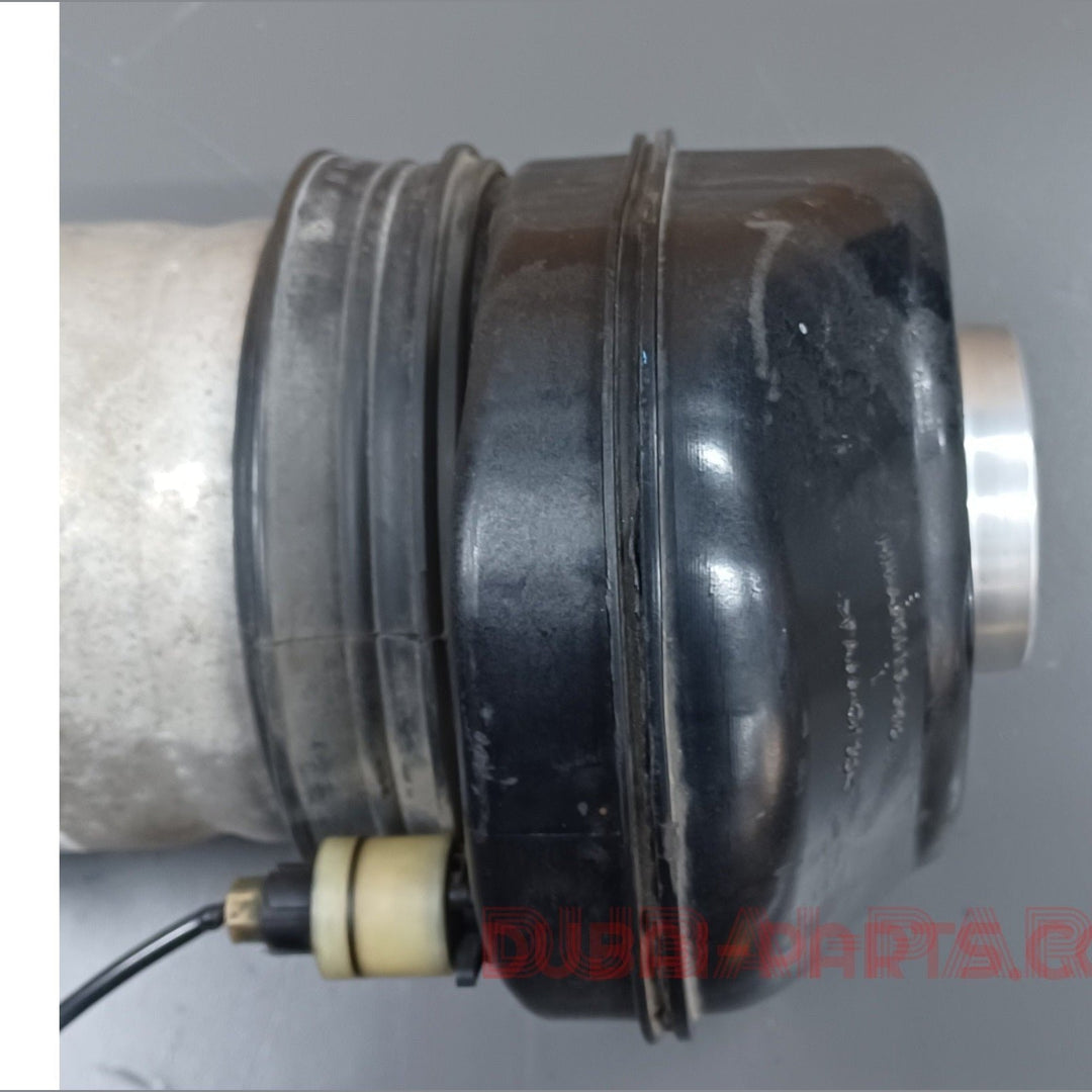BMW G07, X7 Rear Right Side Air Shock Absorber 7831561 Genuine Product Used