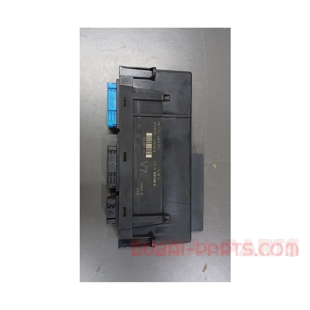 صندوق توصيل BMW F10، F11، F12 V7 9267468 منتج أصلي مستعمل 