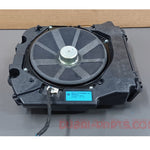Bild in die Galerieansicht laden, BMW F10, F10 LCI, F12 Zentral-Bass rechts HiFi-System 9169686 Originalteil, gebraucht 