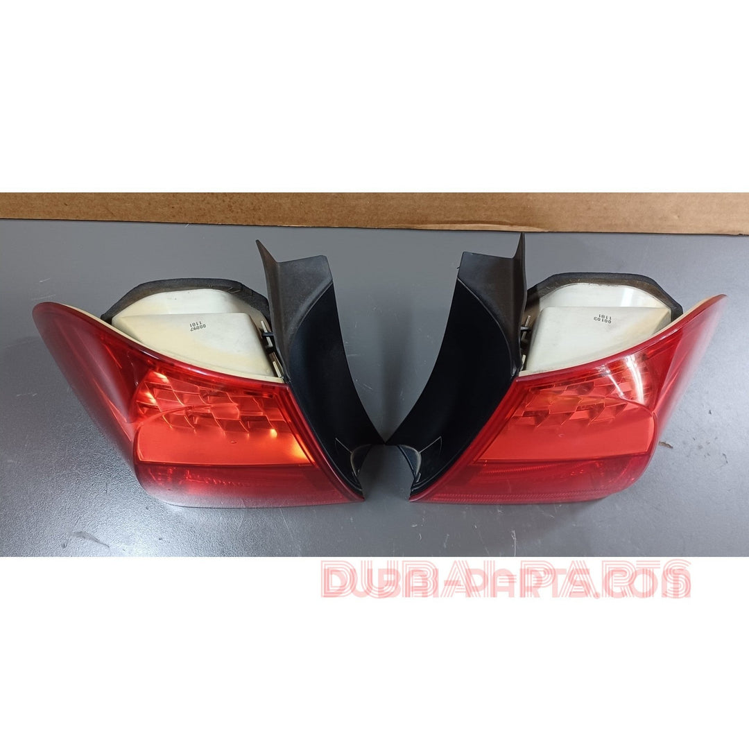 BMW E91 LCI Rückleuchten in der Seitenverkleidung, links und rechts, Paar, Teilenummern 7289431, 7289432, Originalteil, gebraucht 
