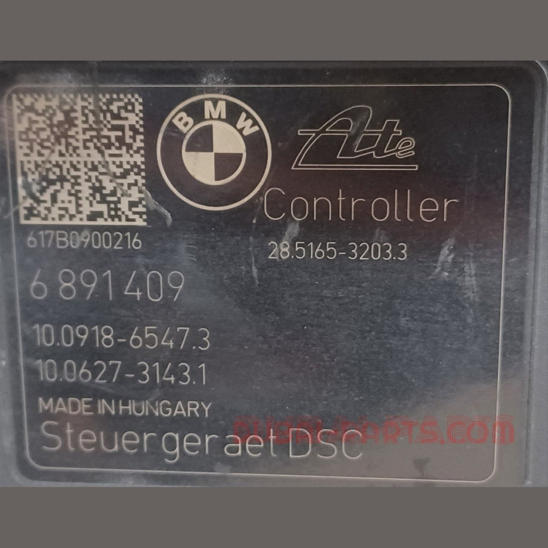 مضخة ووحدة تحكم نظام منع انغلاق المكابح (ABS) لسيارة BMW X1 و X2 F39، رقم القطعة 6891408، منتج أصلي مستعمل