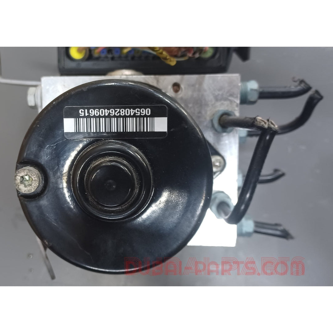 Gebrauchtes Originalteil für BMW E90 E92 ABS-Pumpe und Steuergerät 6789300
