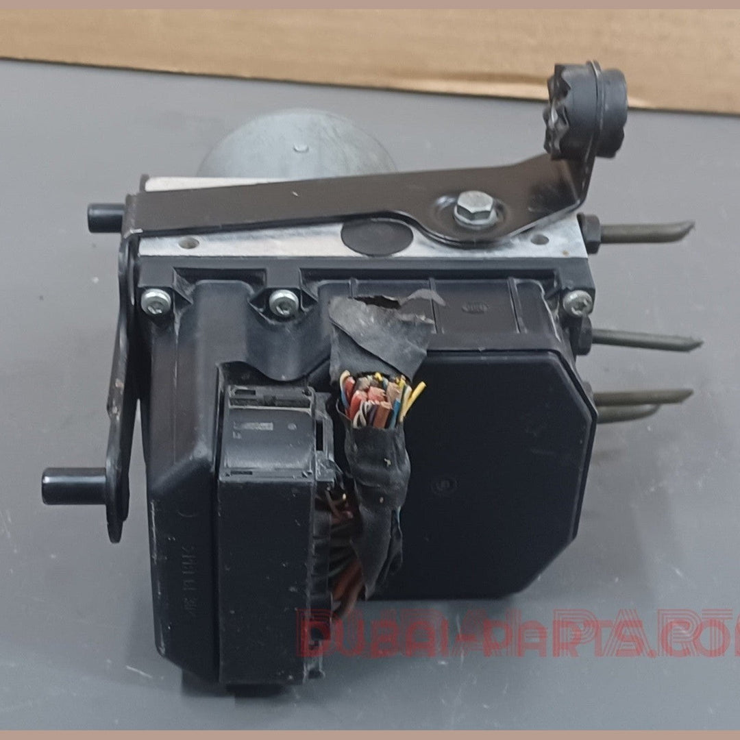 BMW X1 ABS-Pumpe und Steuergerät 6862246 Originalteil, gebraucht