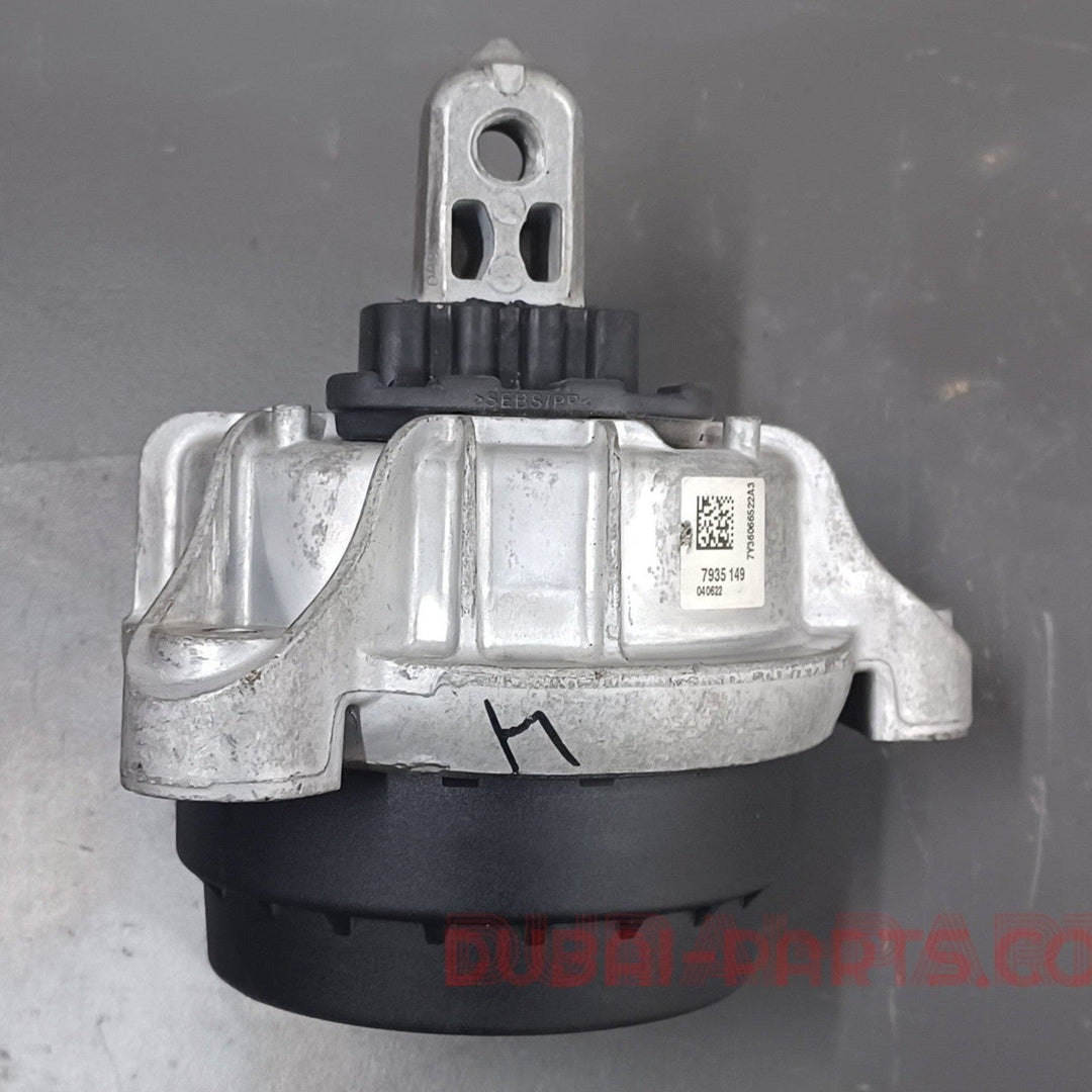 BMW F07 GT Motorlager 7935149 Originalteil, gebraucht 