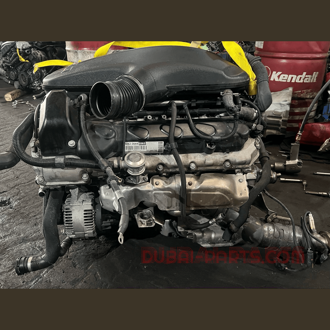 قطع غيار كاملة لمحرك BMW S85 B50 M5 M6 موديلات 2005-2009 من اليابان
