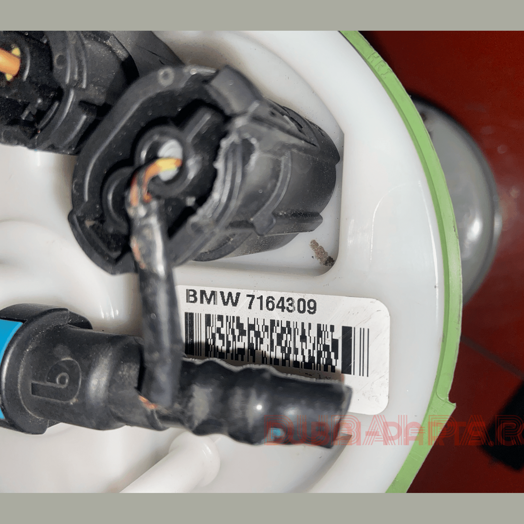 BMW X5 E70 Fuel Pump Assembly 7164309 Genuine Product Used