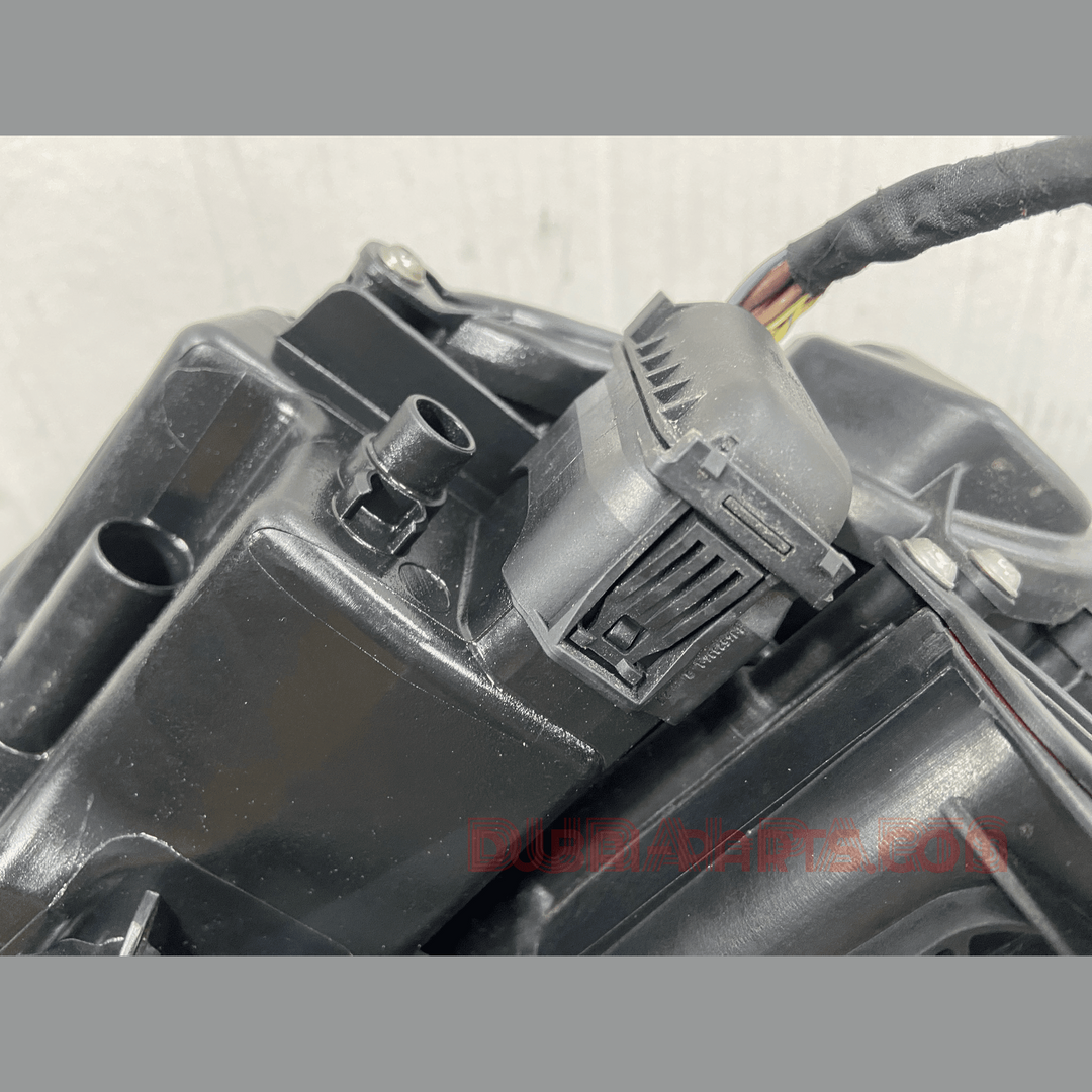 مصباح أمامي LED يمين لسيارة BMW F10 F11، رقم القطعة 7378522، منتج مستعمل