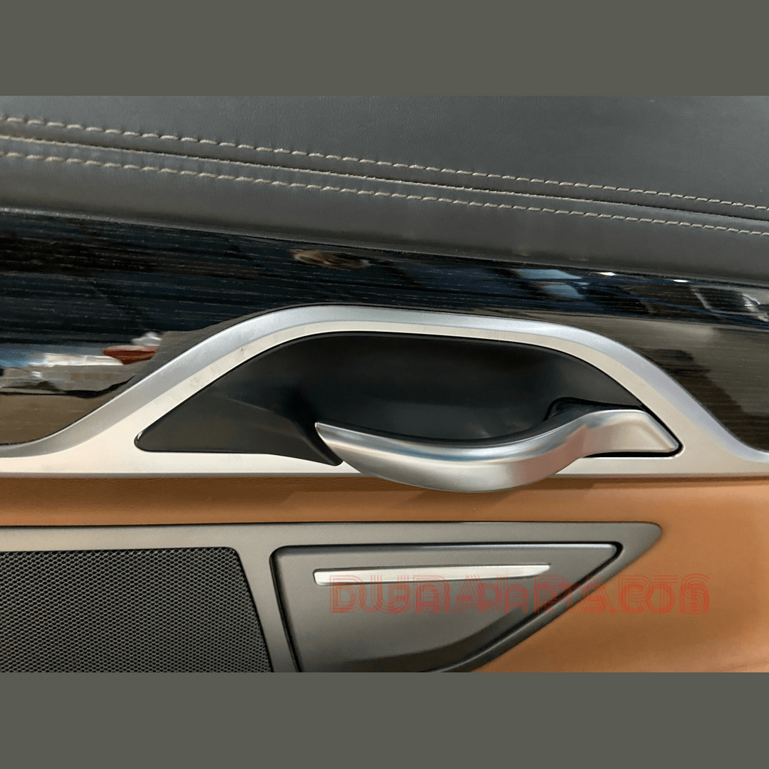 باب خلفي أيمن لسيارة BMW G12، لون أبيض، مستعمل، بحالة جيدة