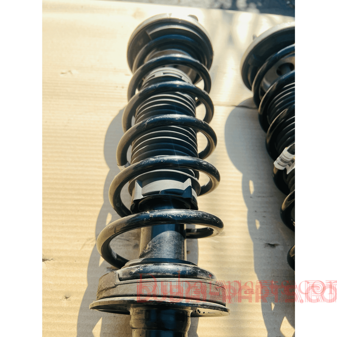زوج من ممتصات الصدمات الهوائية الخلفية اليسرى واليمنى لسيارات BMW G30 G31، رقم القطعة 6866615