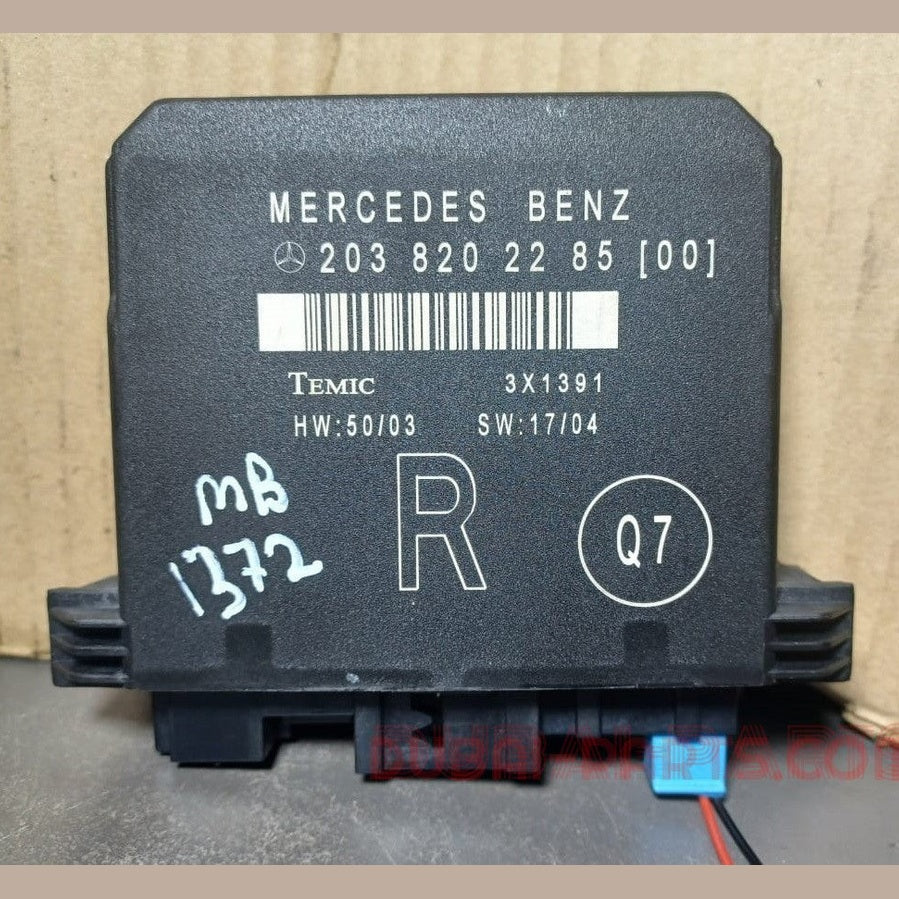 2003-2006 Mercedes-Benz W203 C-Class Rear Right Side Door Control Module A203 820 22 85 OEM
