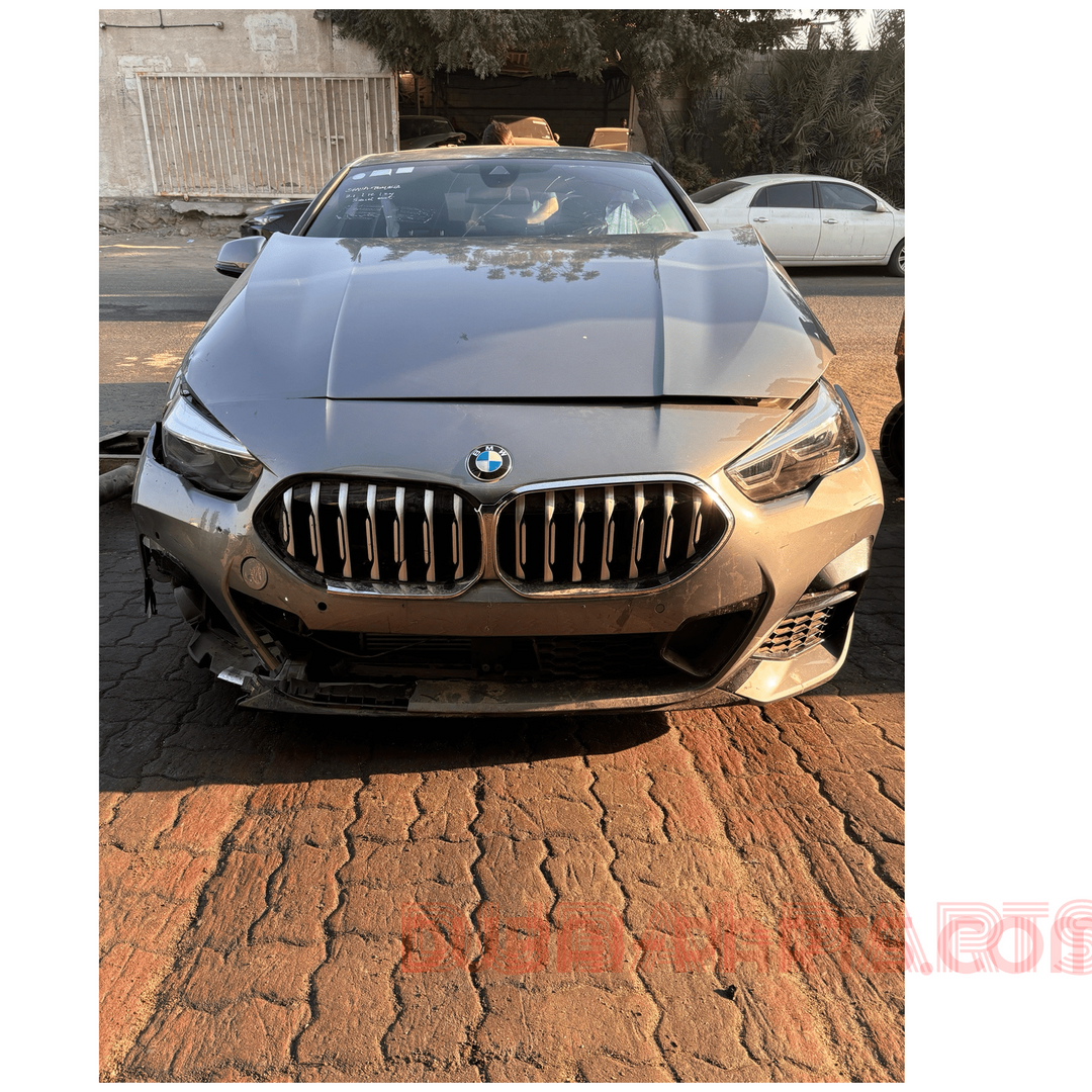 BMW Gran Coupé 220i F44 (2020–2023), linke Vordertür, Farbcode C4W Skyscraper Grau Metallic