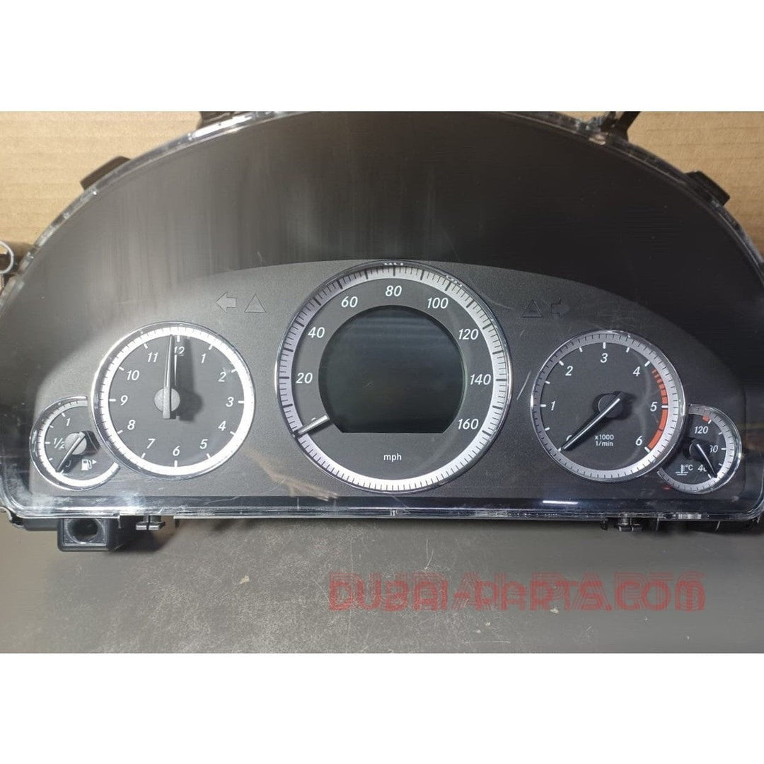 2009-2012 Mercedes-Benz W212 E-Class Instrument Cluster Speedometer A212 540 89 47 OEM