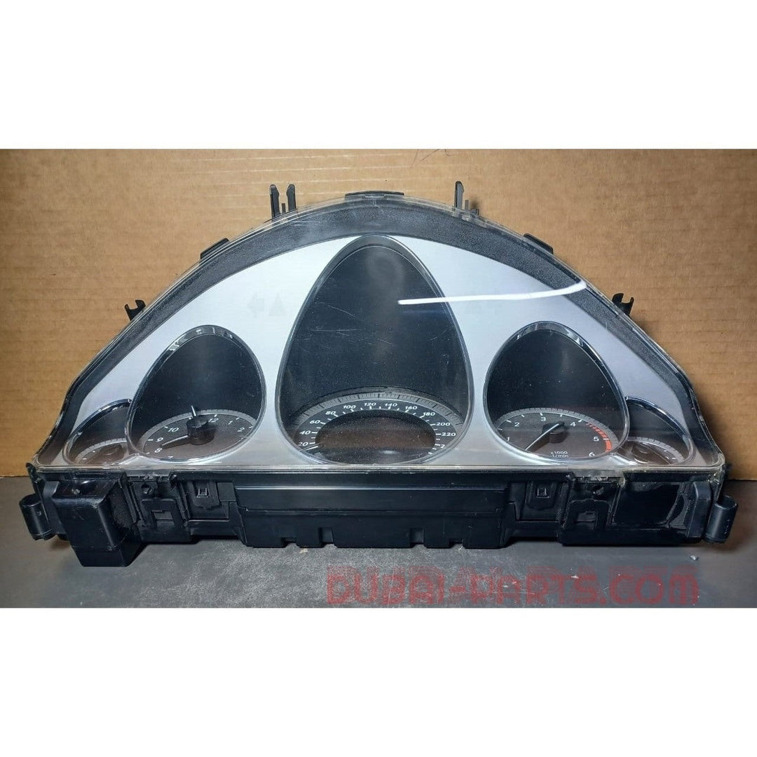 2009-2012 Mercedes-Benz W212 E-Class Instrument Cluster Speedometer A212 900 43 13 OEM