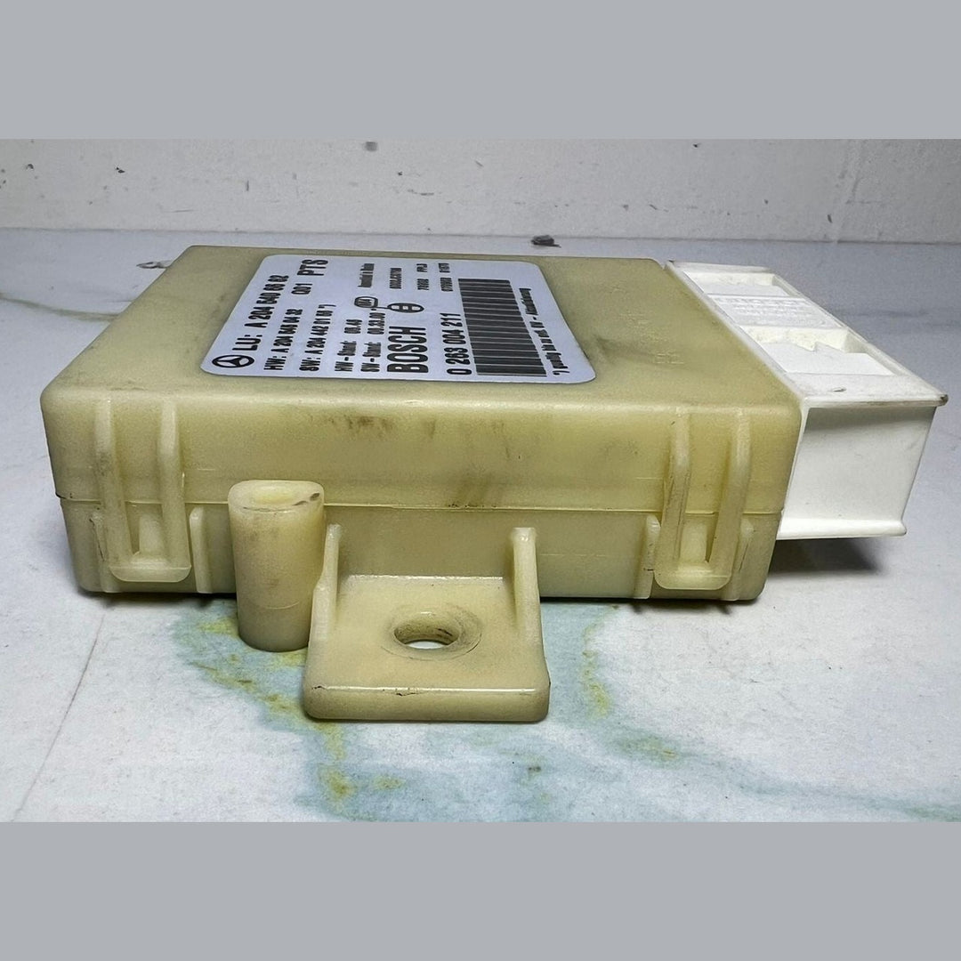 Mercedes-Benz W204 C-Class C200 Parking Distance Control Module A204 5406662 OEM