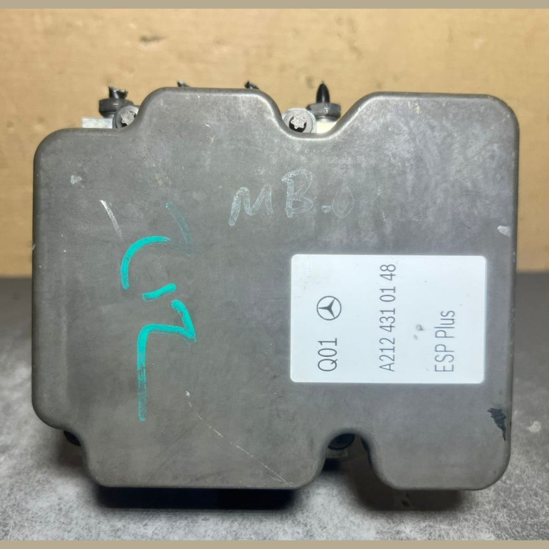13-16 Mercedes W212 E-Class ABS Anti Lock Brake Pump Module A212 4310148 OEM