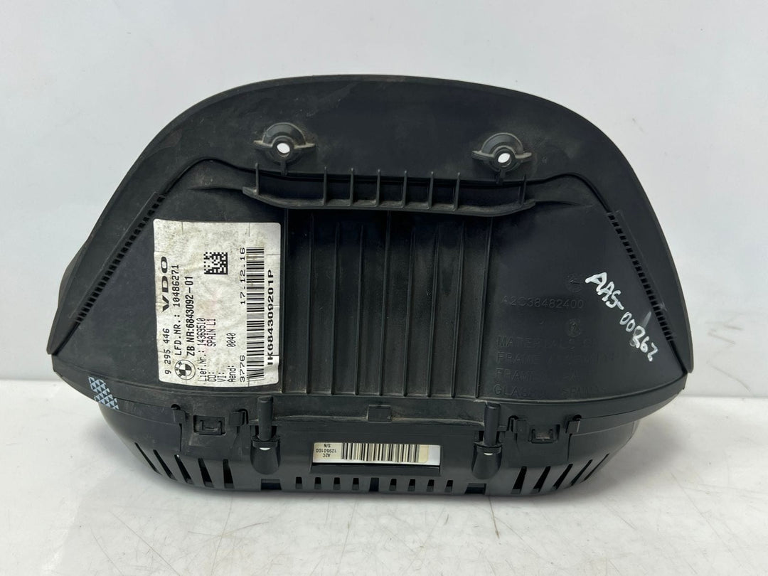 BMW 1 Series F52 sedan SPEEDOMETER Instrument Cluster 6843095 OEM