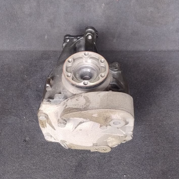 BMW F30 F31 F32 F33 F34 REAR DIFFERENTIAL CARRIER  (3.15 RATIO) P/N 7612164