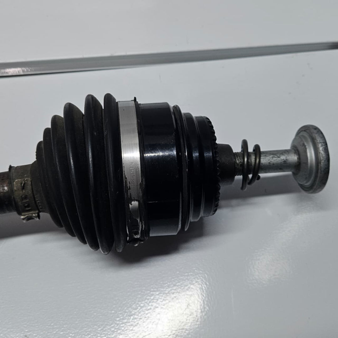 2018-2024 BMW X5 G05, X6 G06, X7 G07 output Shaft Front Right 8486202