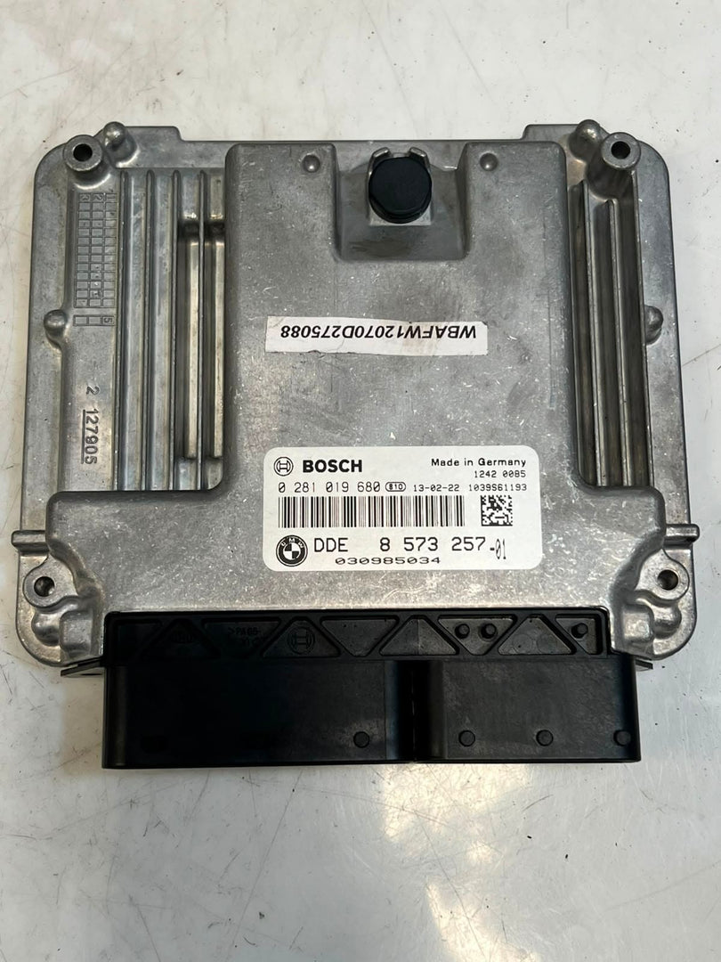 2013 BMW 5' F10 520D N47N Engine Control Unit (ECU) SET DDE+CAS4+2KEYS 8573257