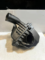 Bild in die Galerieansicht laden, 2010-2016 BMW 528i F10 N20 520I F11 F07 Air Intake Filter Box 7612014 OEM
