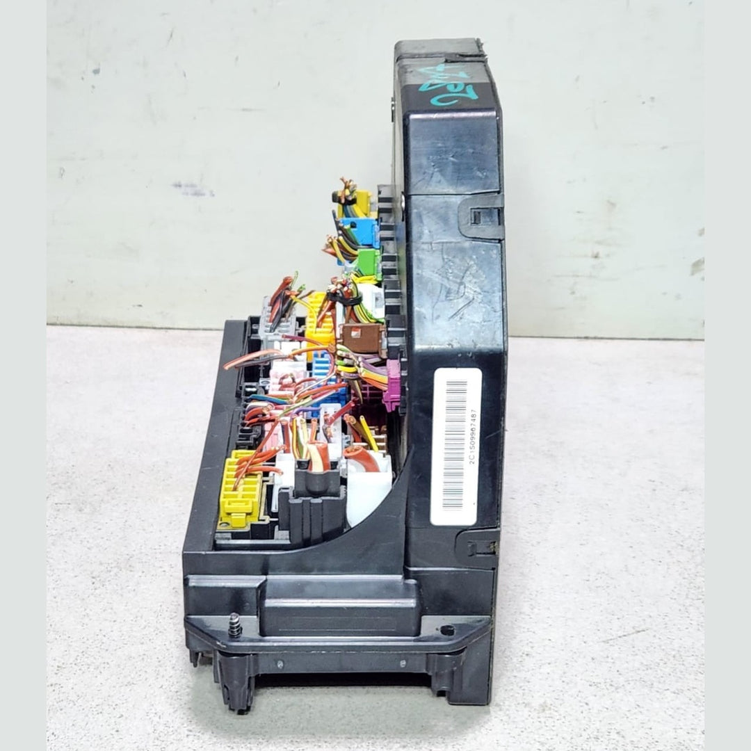 2010-2016 Mercedes-Benz E-Class Front SAM Module Relay Fuse Box A2129002827