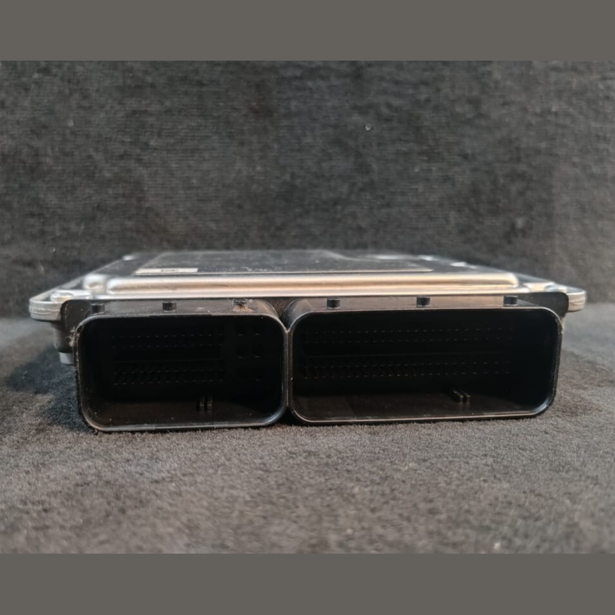 BMW 3 F30 F35 F31 ENGINE CONTROL UNIT/MODULE ECU ONLY OEM - 8470176