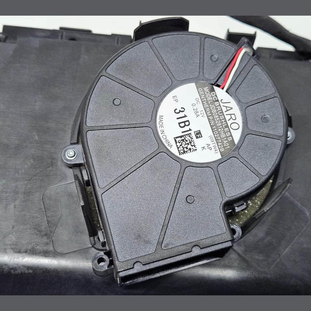 6827173-2018 BMW X5 G05, X6 G06, X7 Heated Cooled Cup Holder Center Console OEM