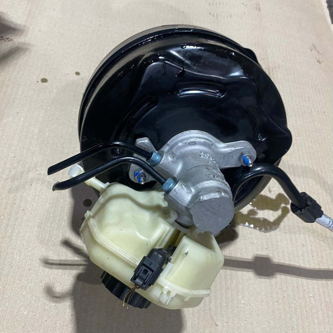 BMW Brake Servo 6798425 1 Series F20 F21, 2 Series, and 4 Series F36 FOR MANUAL 