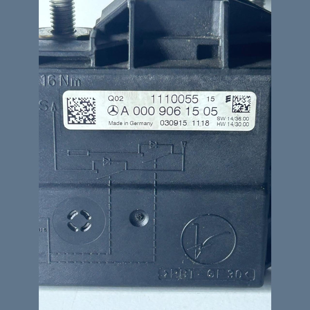 2016-2020 Mercedes-Benz C class -E class  Battery Current Limiter A0009061505