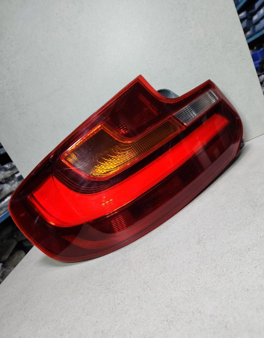 BMW Rear Left Halogen Taillight 4818177 2 Series F22 F23 F87 M Sport